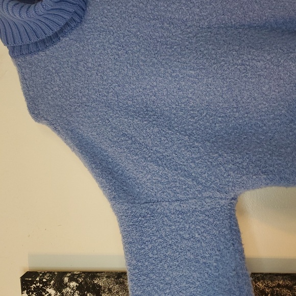 Offline By Aerie Chillside Boucle Oversized Turtleneck Tunic Sweater Size Small - Picture 2 of 14